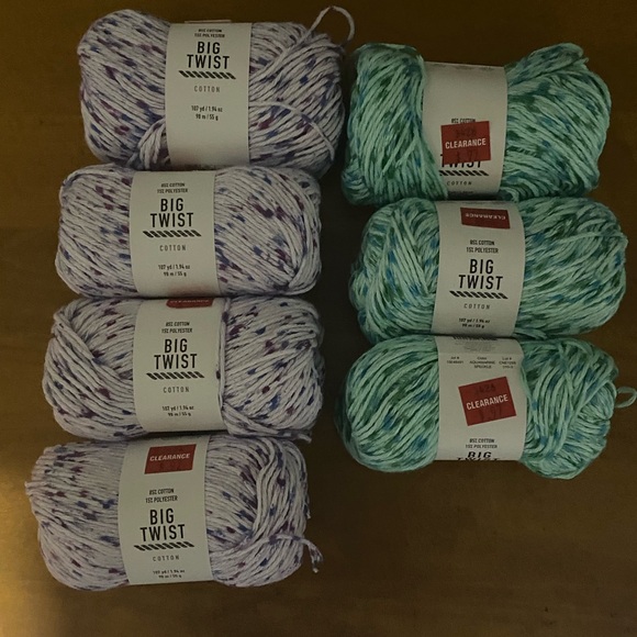 New Yarn 23 skeins - varying weights & fiber. Acrylic, wool & cotton. - Picture 5 of 6